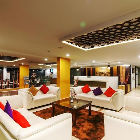 Icon Suites By Bhagini Bangalore Eksteriør billede