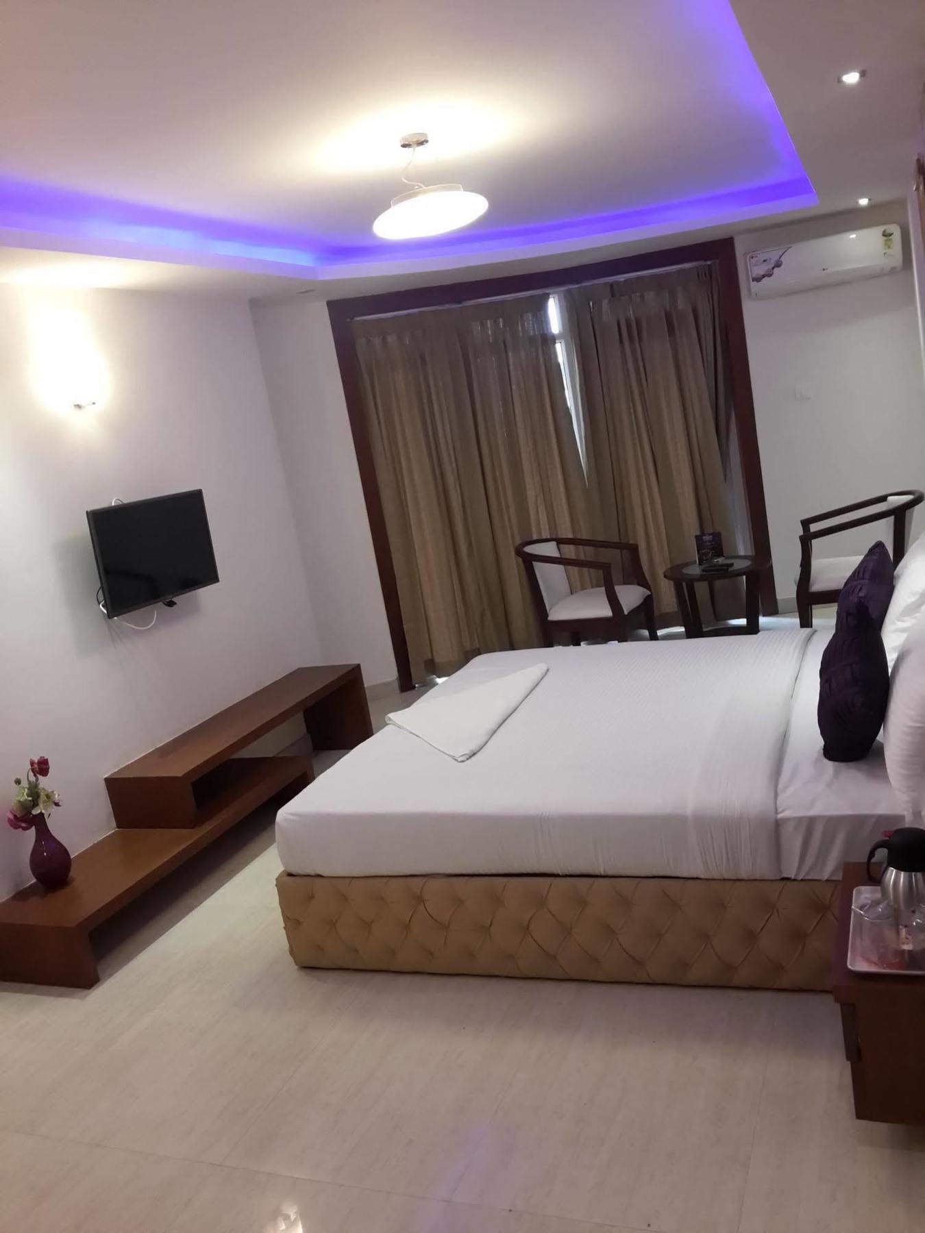 Icon Suites By Bhagini Bangalore Eksteriør billede