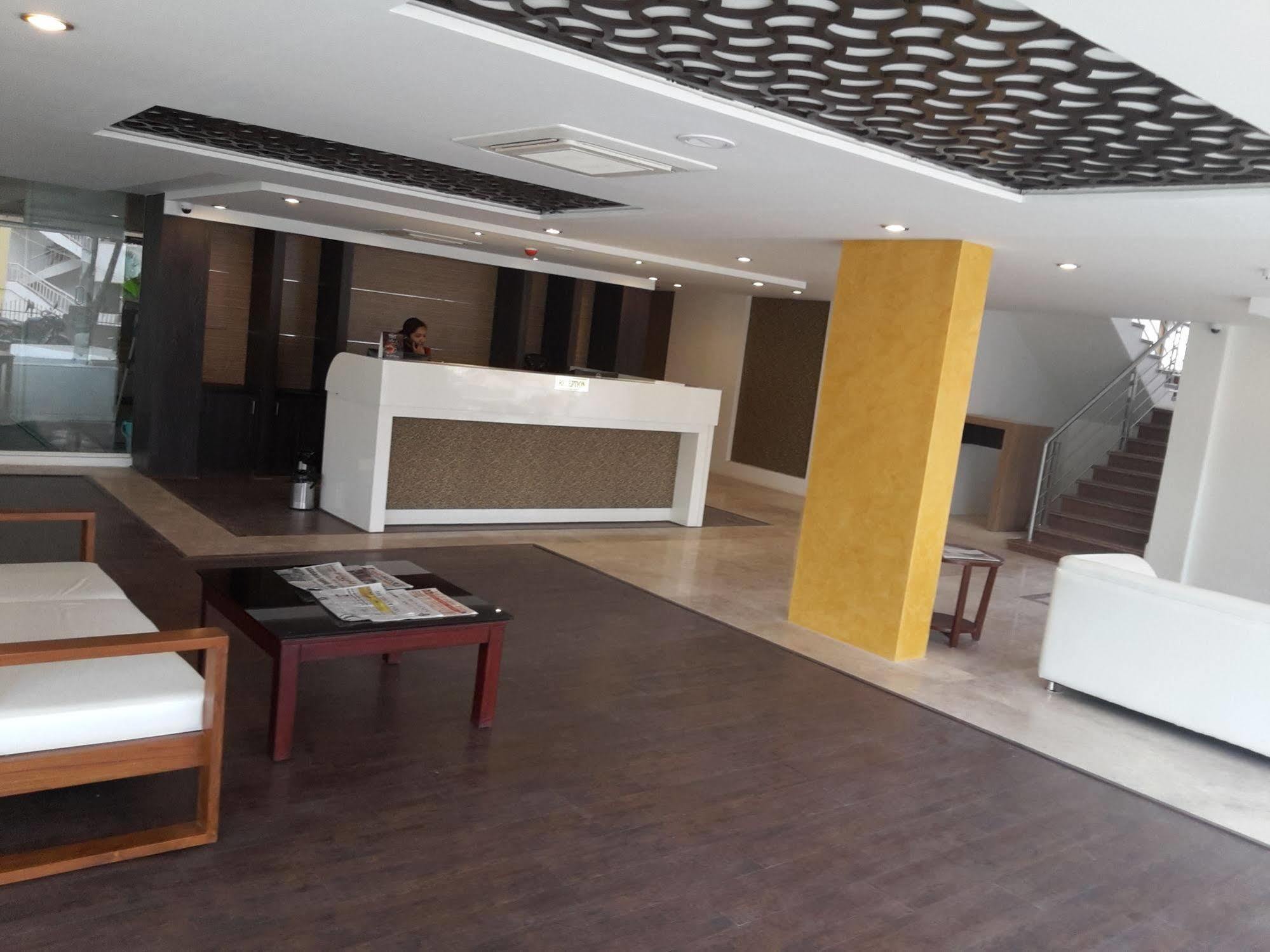 Icon Suites By Bhagini Bangalore Eksteriør billede