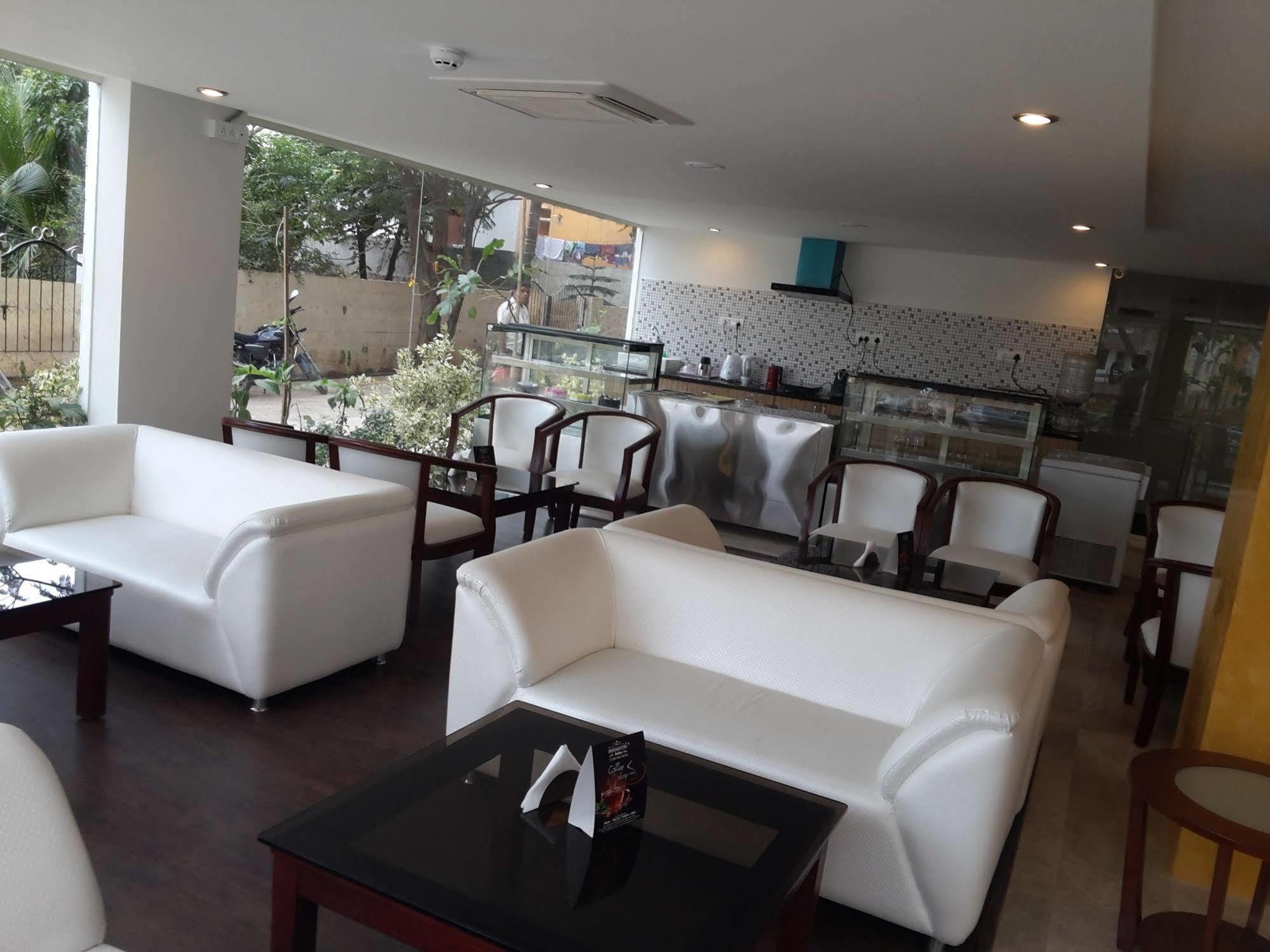 Icon Suites By Bhagini Bangalore Eksteriør billede